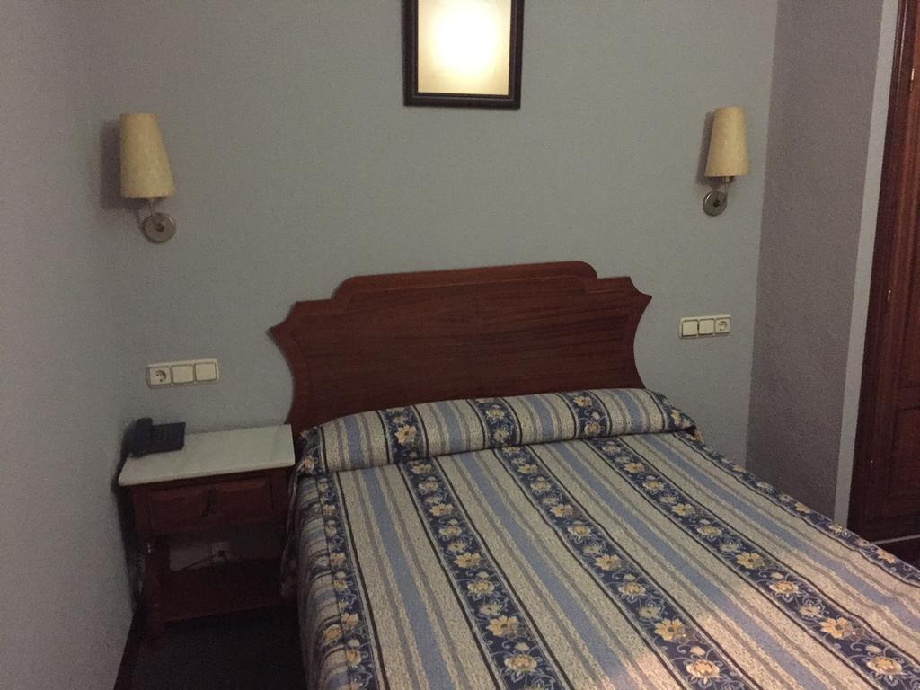 El Pilar Hotel La Carlota Kültér fotó