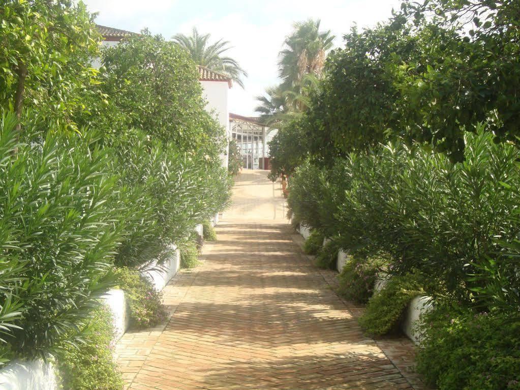 El Pilar Hotel La Carlota Kültér fotó